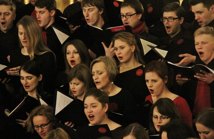 „Klasika visiems“ kviečia atlikti įspūdingąją kantatą „Carmina Burana“