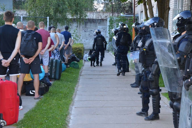 Pravieniškių kalėjimo vadovas: visiškai kontroliuoti kalinių elgesio – neįmanoma