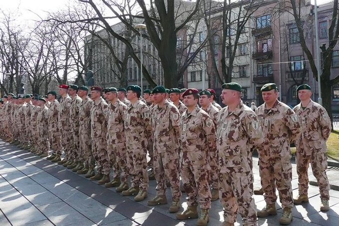 Į Afganistaną išlydėta paskutinė karių pamaina