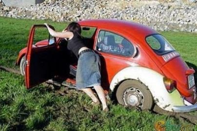 Automobilį pagal spalvą renkasi 41 moteris ir 1 vyras