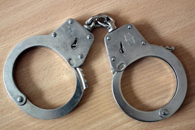 Į Trakų cerkvės varpinę įsibrovęs girtas vyras surakintas antrankiais