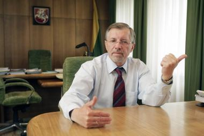 Konservatoriams - priekaištai dėl viešųjų ryšių naudojimo 