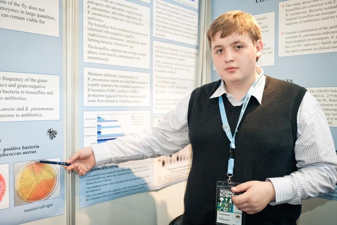 Muses tyrinėjantis Kauno gimnazistas laimėjo mokslininkų konkursą