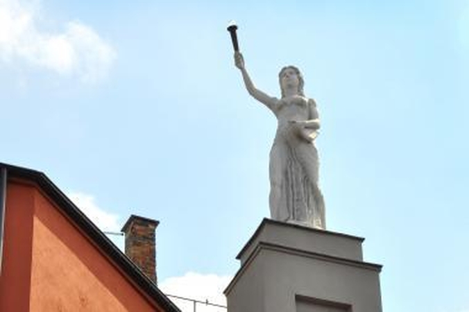 Kauną laiminanti skulptūra - ir miestiečiams, ir svečiams