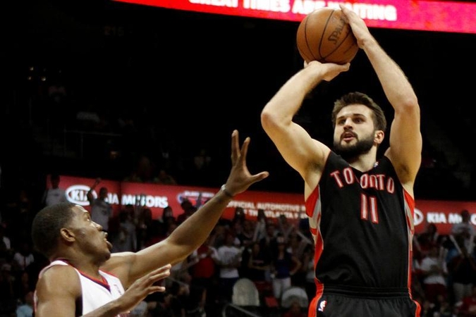 NBA mainų karuselė: L. Kleiza gali persikelti į Los Andželo „Lakers“