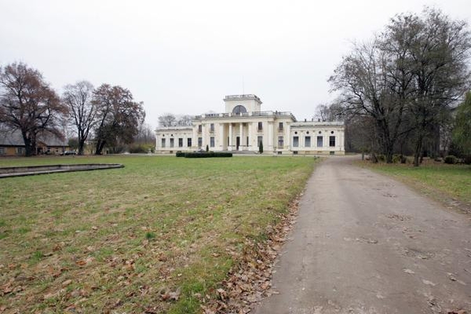 Kretingos dvaro priestatas kursto nesutarimus