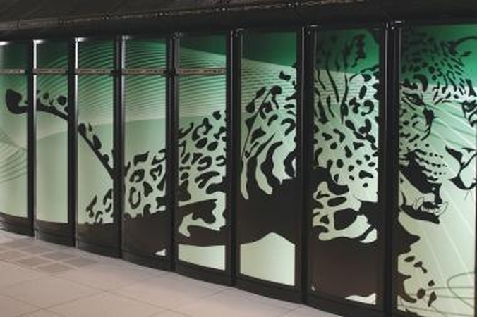 Superkompiuteris „Jaguar“ pralenkė konkurentą „IBM Roadrunner“ 