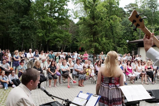 Visą vasarą prie jūros Giruliuose skambės muzika