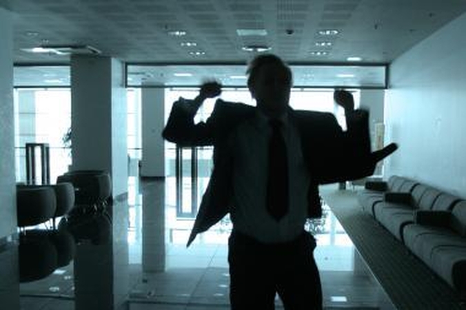 Ekspertai: atsiradęs vartotojų optimizmas yra labai trapus