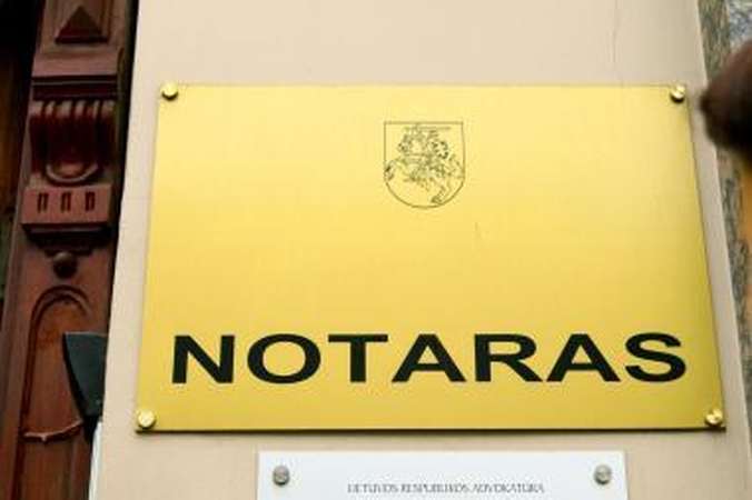 Policininkai nesėkmingai iš Kauno notarės bando išgauti informaciją apie įtariamojo testamentą
