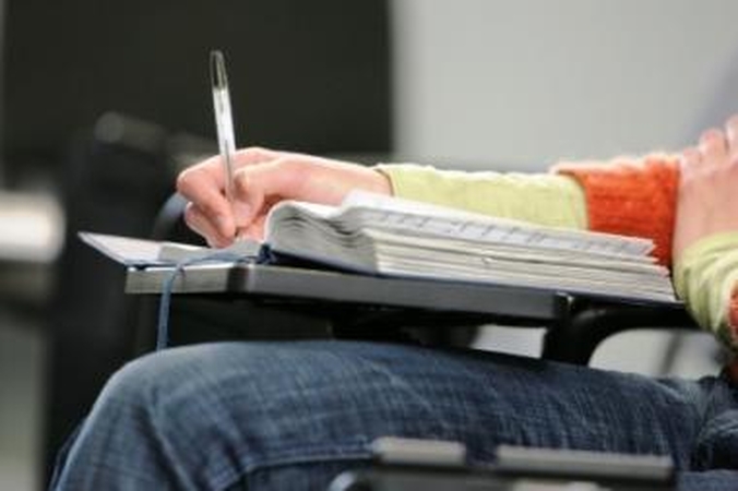 Studentų atstovai ragina plėsti paskolų lengvatas
