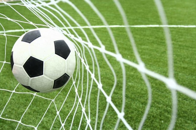 Futbolo taurės turnyro pusfinalyje - lietuvių pralaimėjimas latviams