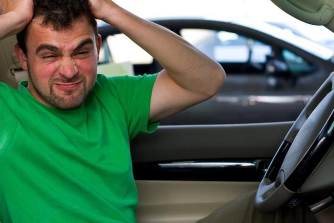 Kas daugiausiai sumoka už automobilių draudimą? (virš 24 tūkst. litų)