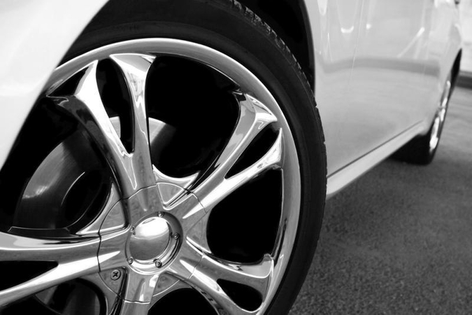 Lietuviai geidžia „BMW“, latviai – „Audi“ automobilių