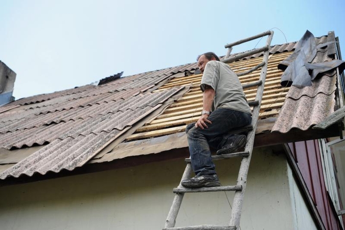Stogus plėšusios audros nuostoliai gali siekti milijoną litų