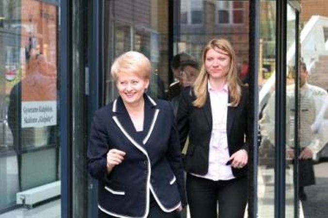 Pasiruošė: D.Grybauskaitė jau laukia, kol konkurentai paskleis ją kompromituojančią informaciją.