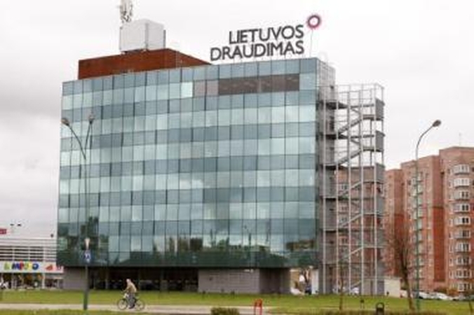 Nepasitenkinimas: rūpestį demonstruojantis "Lietuvos draudimas" klientus ėmė atakuoti laiškais.