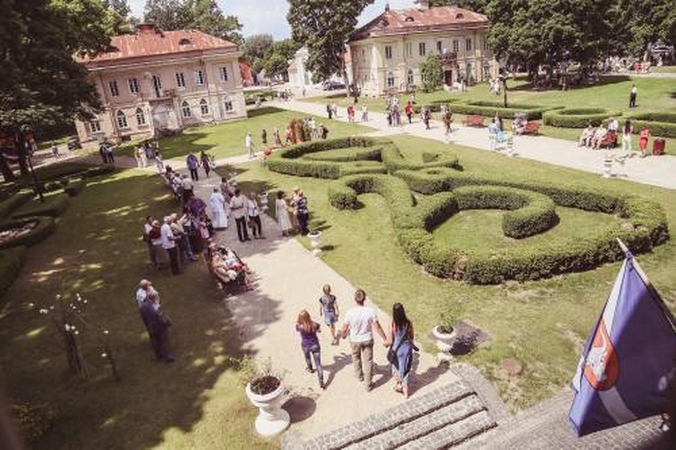 Plaukikai skrodė Lampėdžių karjerą