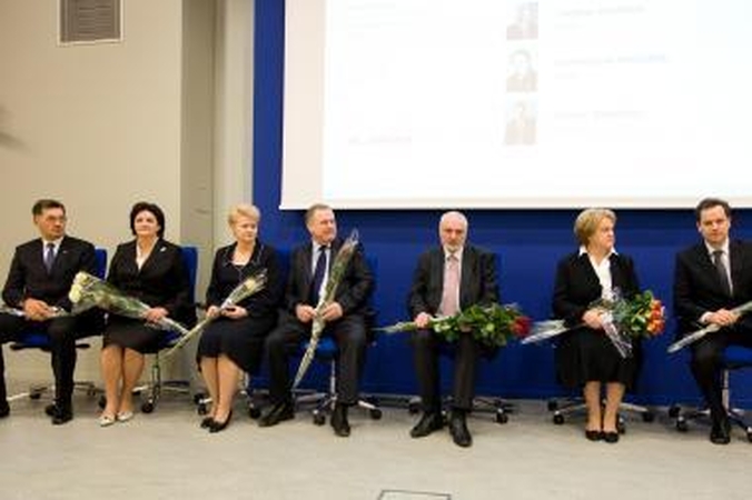 Kandidatai atsivėrė visuomenei